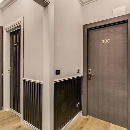 Smart Lux Veneto 招待所 2*